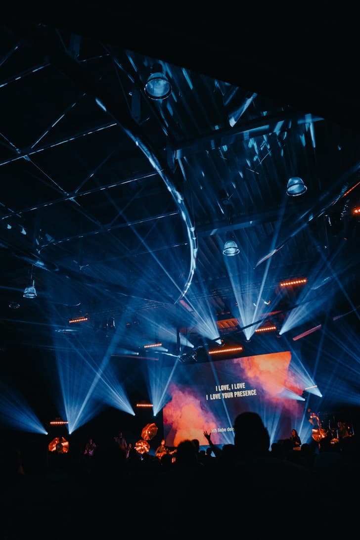Thynk X Stage Lighting