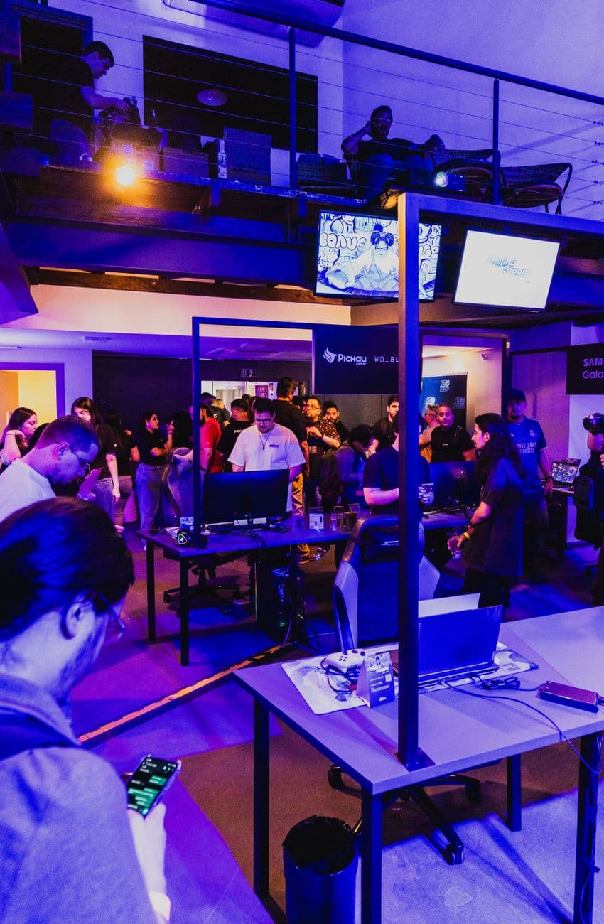 Thynk X Students Competing